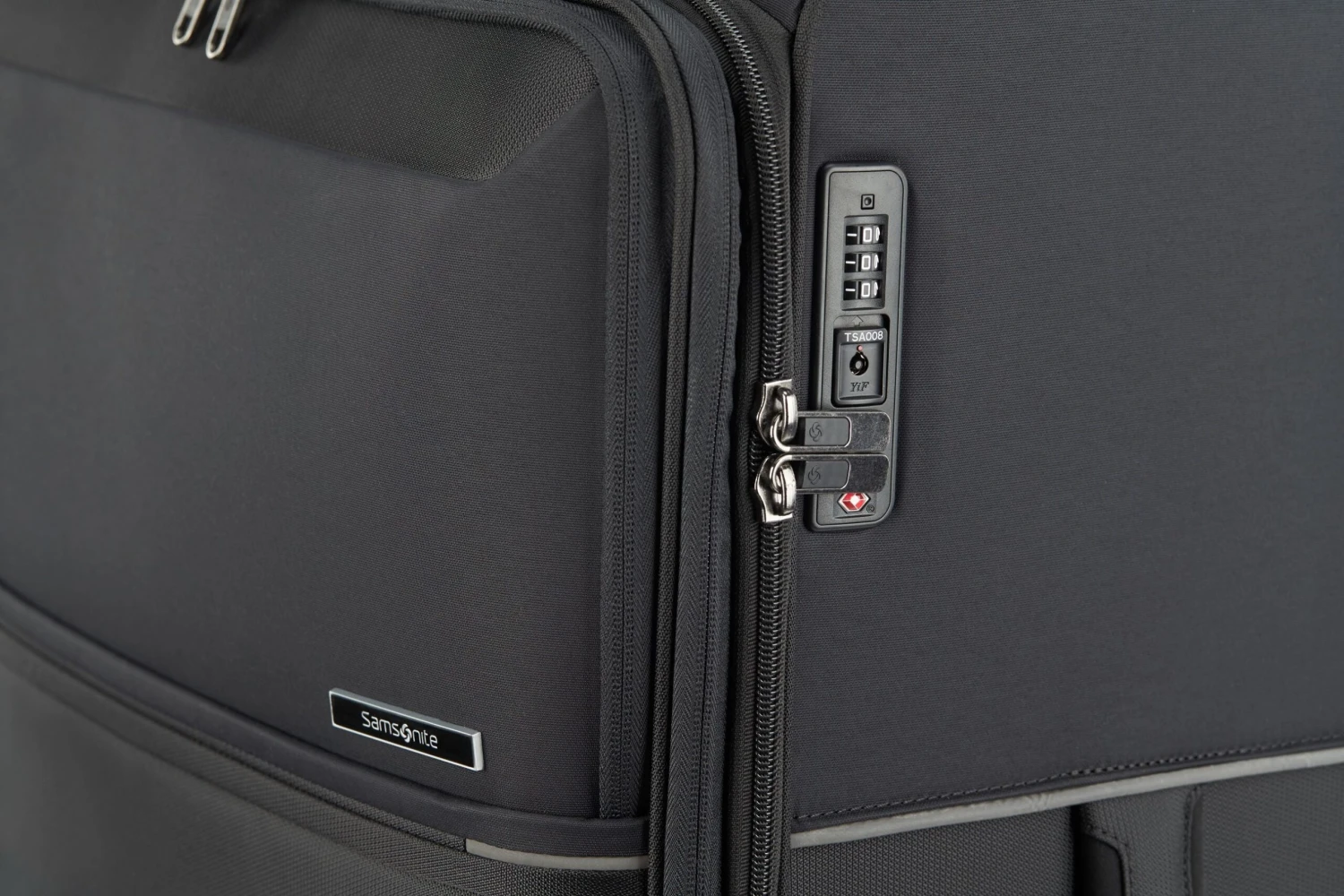 Samsonite - 73HR 78cm Large Suitcase - Black - Image 9